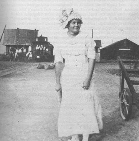Emilie Pegues 1912