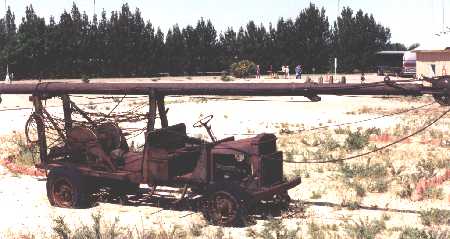1920 portable rig Pulling truck